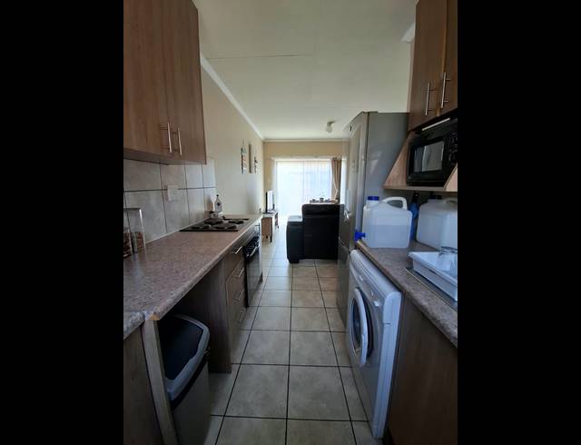 2 BEDROOM TOWNHOUSE FOR SALE IN VAALPARK